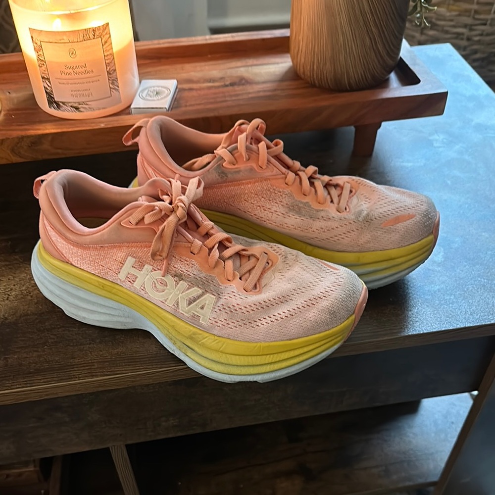 Hoka Bondi 8s Running Shoes